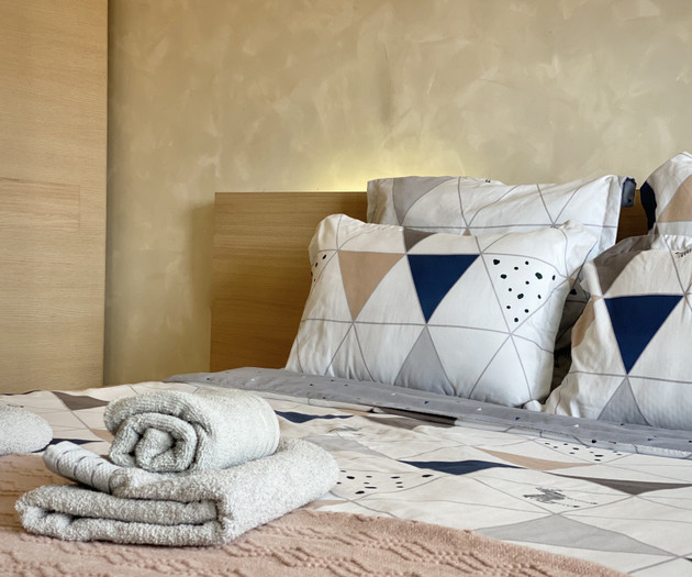 Entire Apartment for 4 Guests in Sofia, Banishora