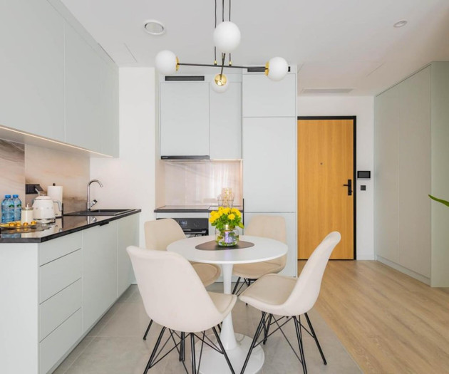 Modern 1-Bedroom Apartment in the Heart of Warsaw