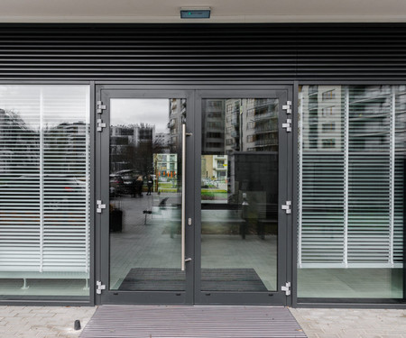 Trendy flat with underground parking in a gated co