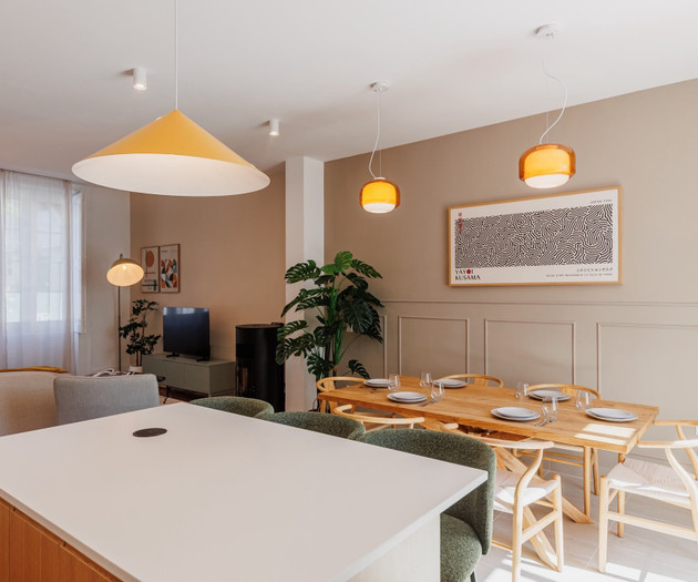 Golden Hour | Luxury T4 for Families & Groups