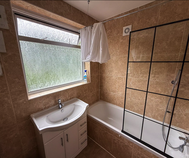 Comfortable 7 Guest Home | Garden | Free Parking