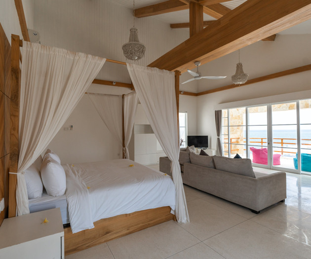 Luxury Ocean Front Private Pool  5 BDR Nalas Villa