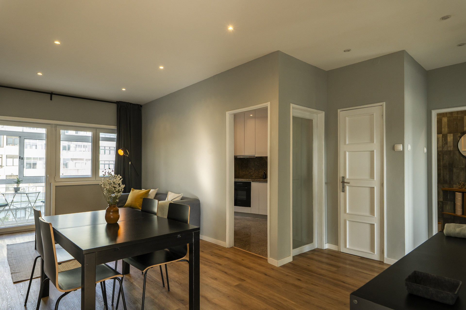 Dinning room with AC