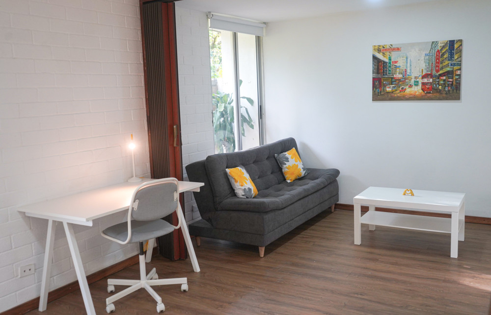Stylish Workspace Apartment  Prime Location preview