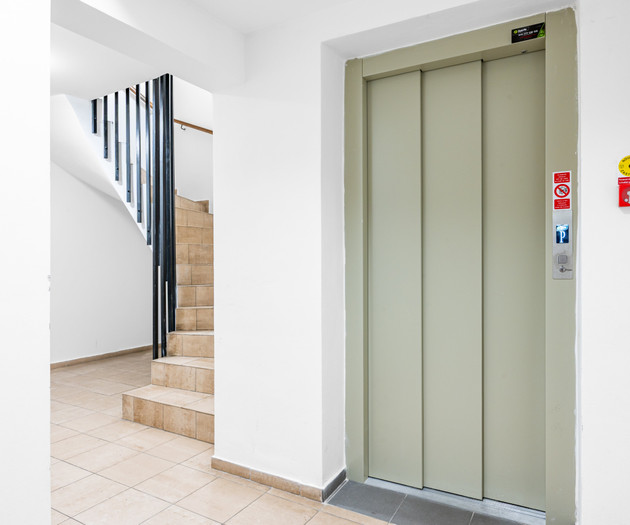 Two-bedrooms apartment with air-condition, balcony