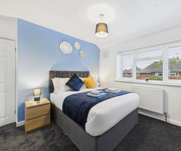 Ireton Park | 4-bed House with 2 Baths & Parking