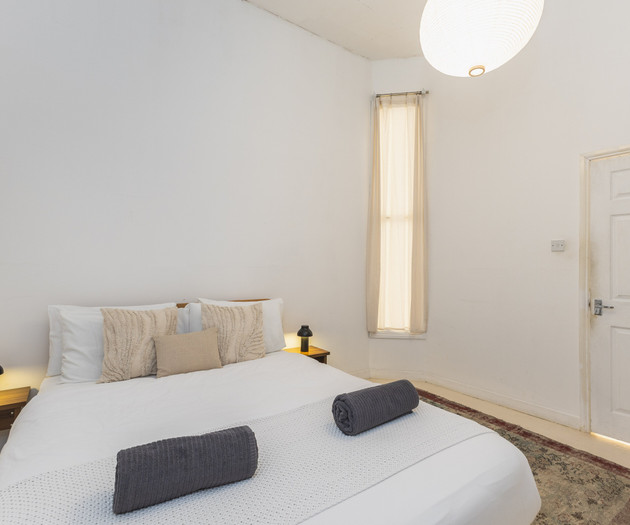 Bright 2BR Flat, Near Central Line, Bethnal Green