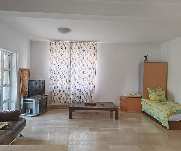Lakefront Villa near Bucharest/Buftea - 12 Sleeps