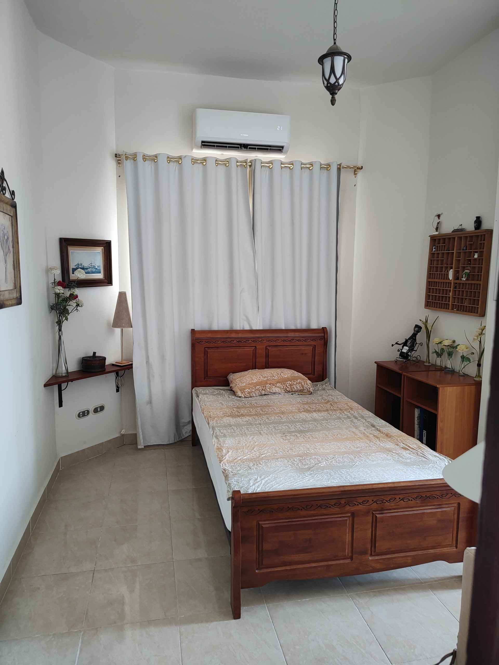 Schlafzimmer 2 kleines Doppelbett 