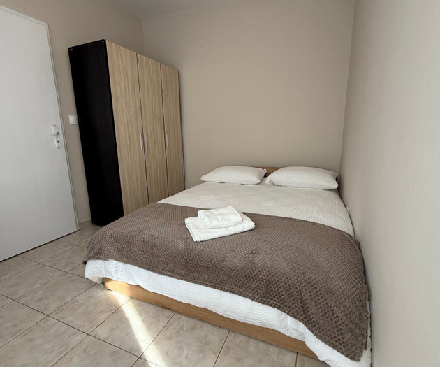Bright 1BR Apartment with 600 Mbps Fiber & A/C | 2