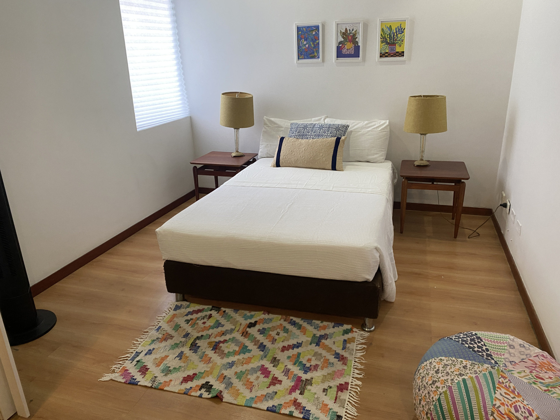 Second bedroom with twin bed