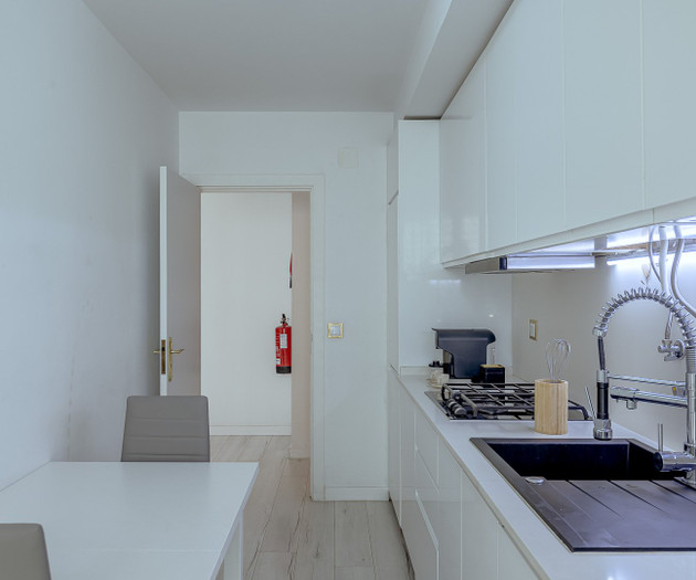 Spacious 3 bedroom apartment in Lisbon