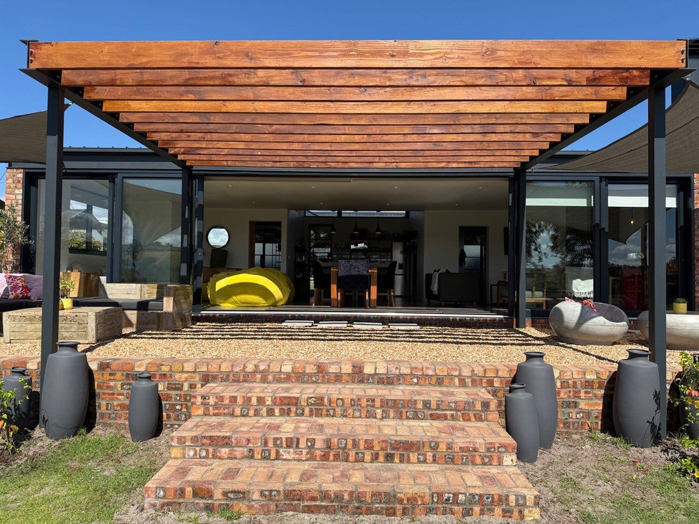 Luxury Cozy Two Berorom House in the Cape Wineland preview