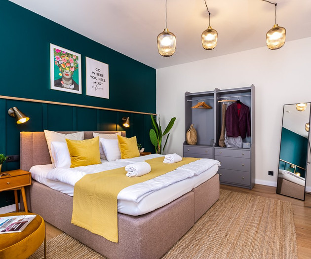 Design Studio with Brand New Walk-in Shower & AC