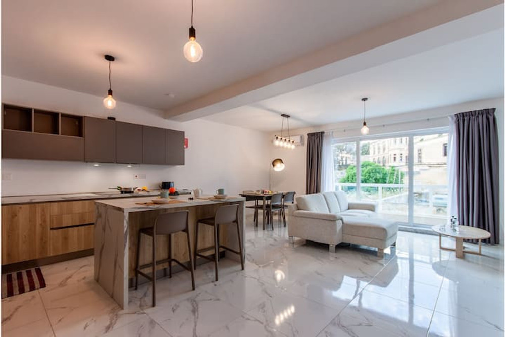 Modern Apart Heart of Sliema V4 - Happy.Rentals preview