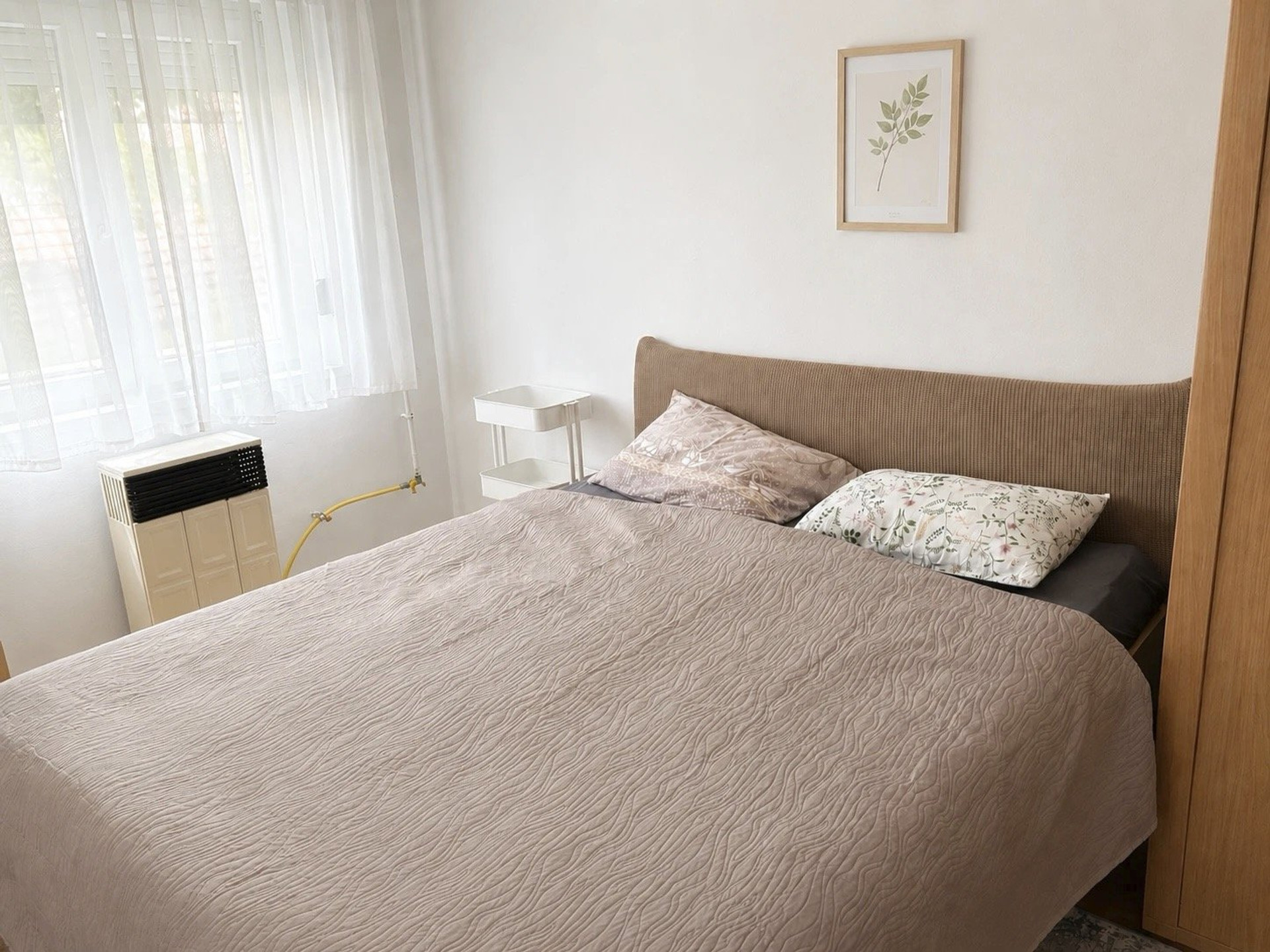 Bedroom with double bed