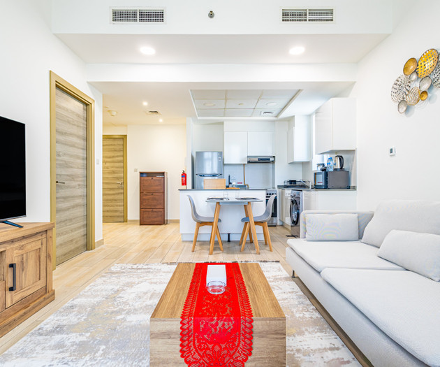 Bright & Stylish 1-Bedroom in Bloom Tower, JVC