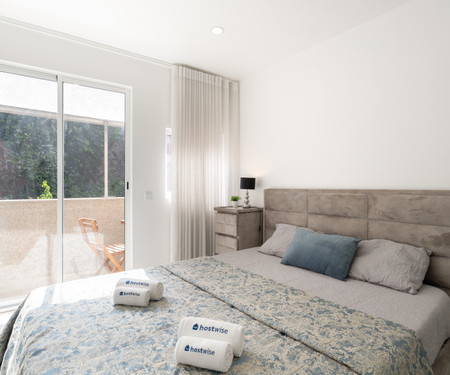 Spacious Noble Apartment w/ Balcony | Ribeira