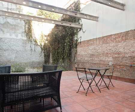 Fabulous 3 Bed with Terrace in Charming Gracia