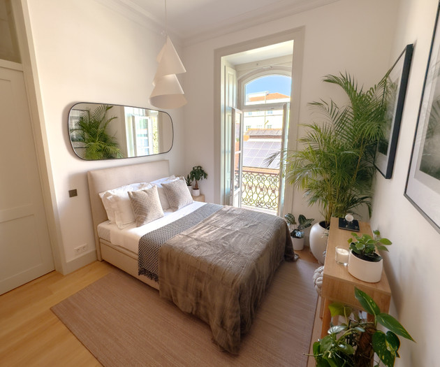 Your Lisbon Oasis: 3-Bed Apartment with Pool & Out