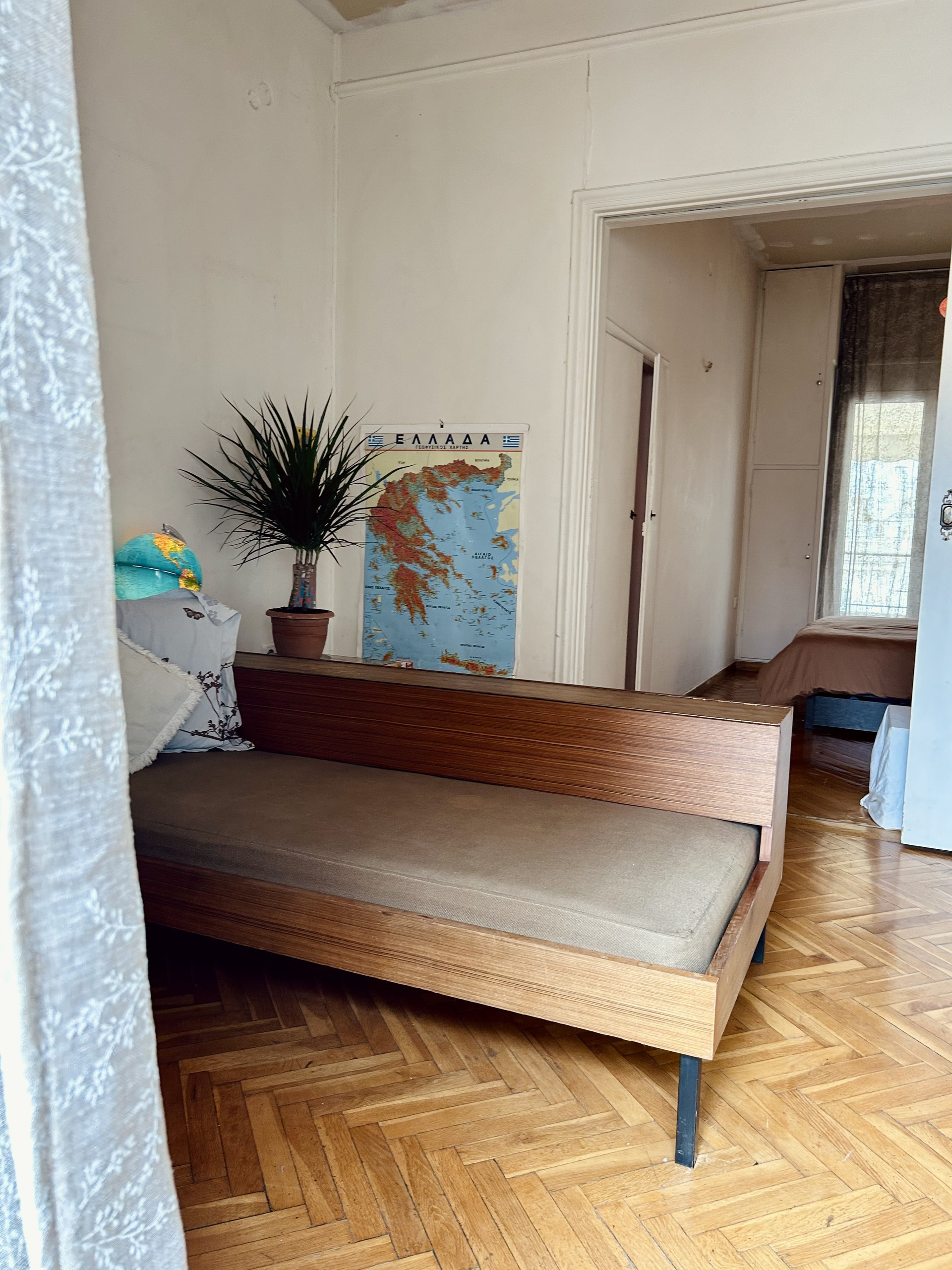Living room with daybed