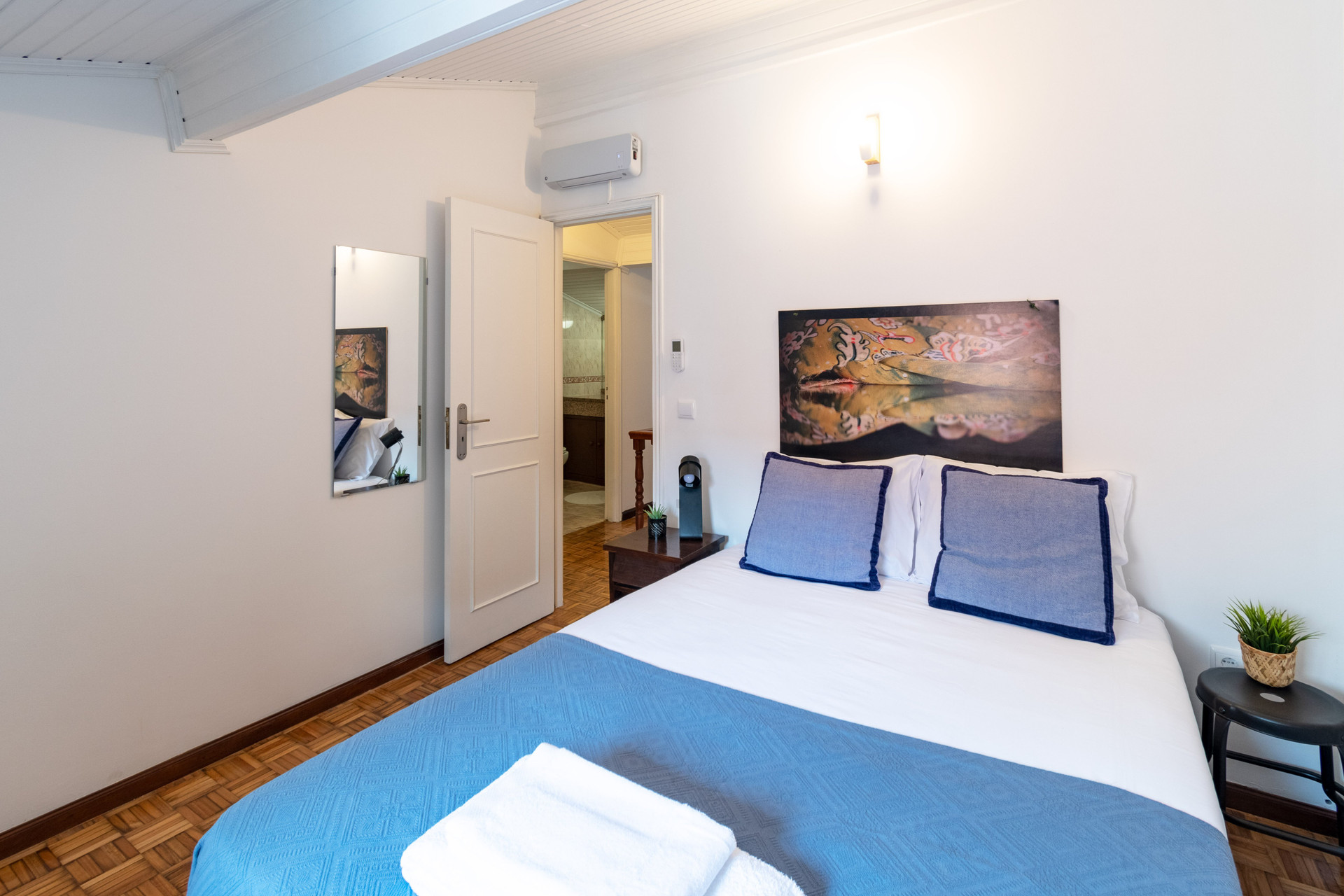 Double bedroom with blue bedding
