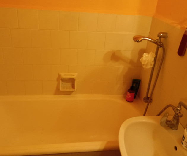 2-bed flat 3-min  from PTE Med School, move-in now