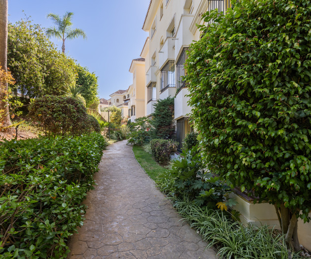 Apartamento Residencial en Marbella con Piscina