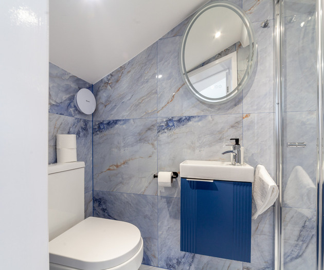 Chic & Charming Attic Studio, Finsbury Park 03