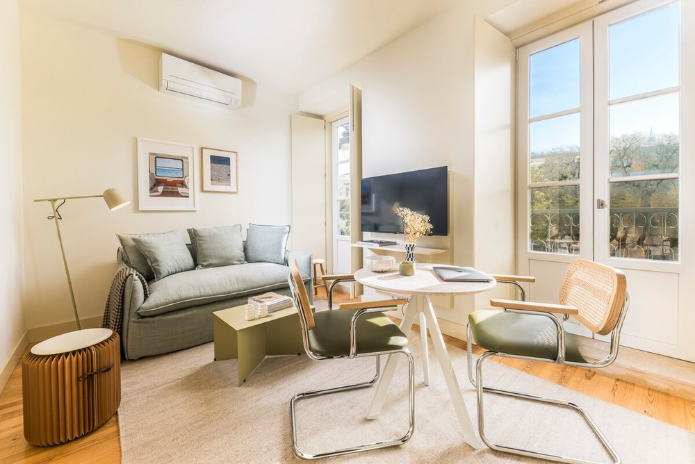 Homeclub | Elegant Furnished 1BR in Estrela preview