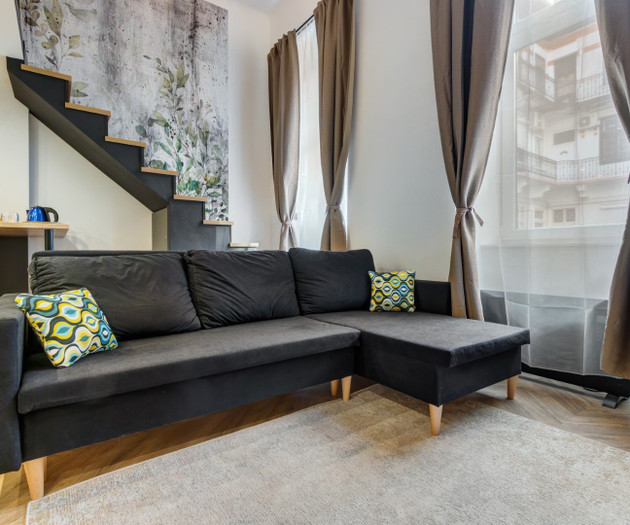RK Apartment | A/C | Quiet | Central
