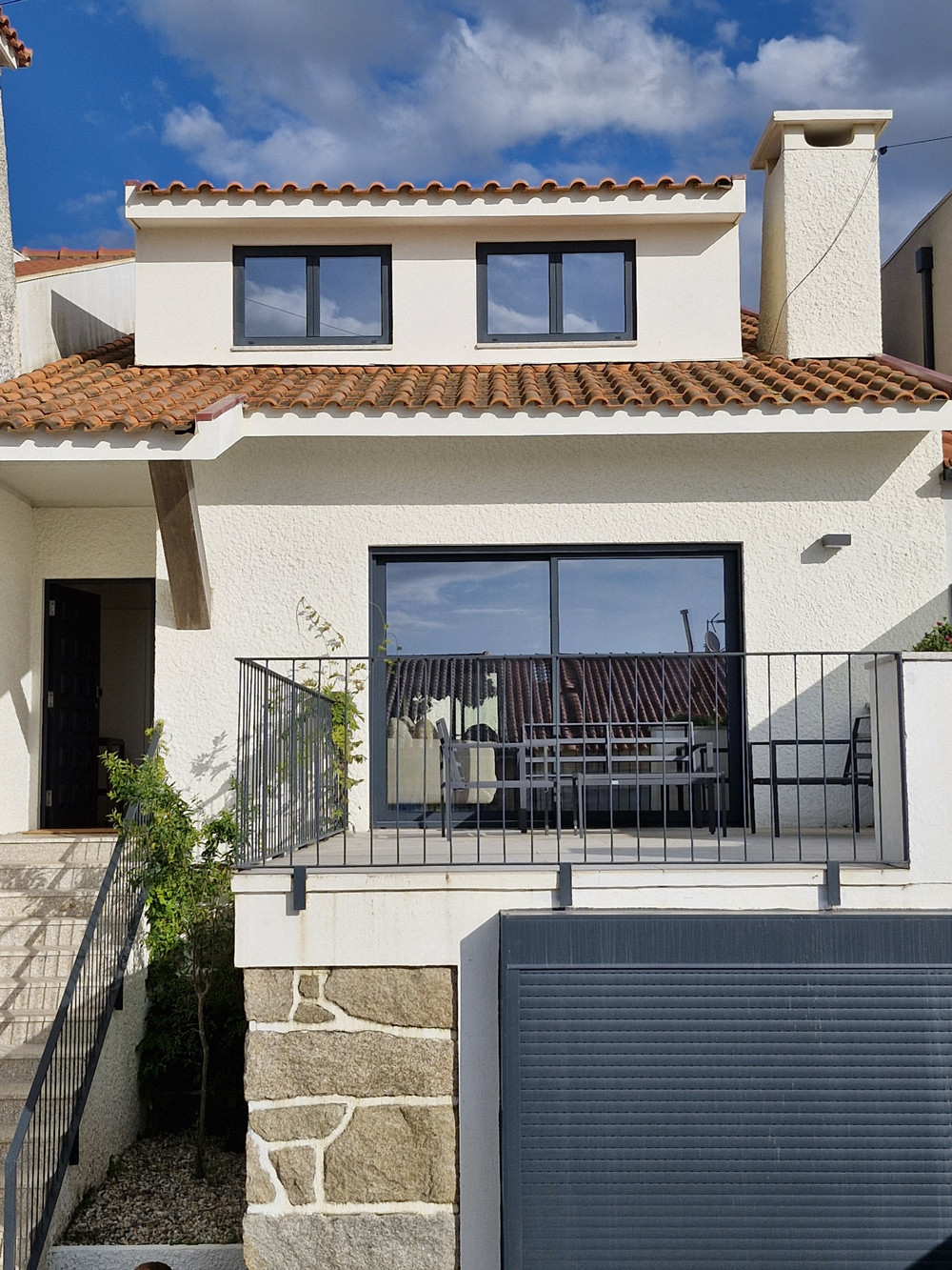 House Francisca preview