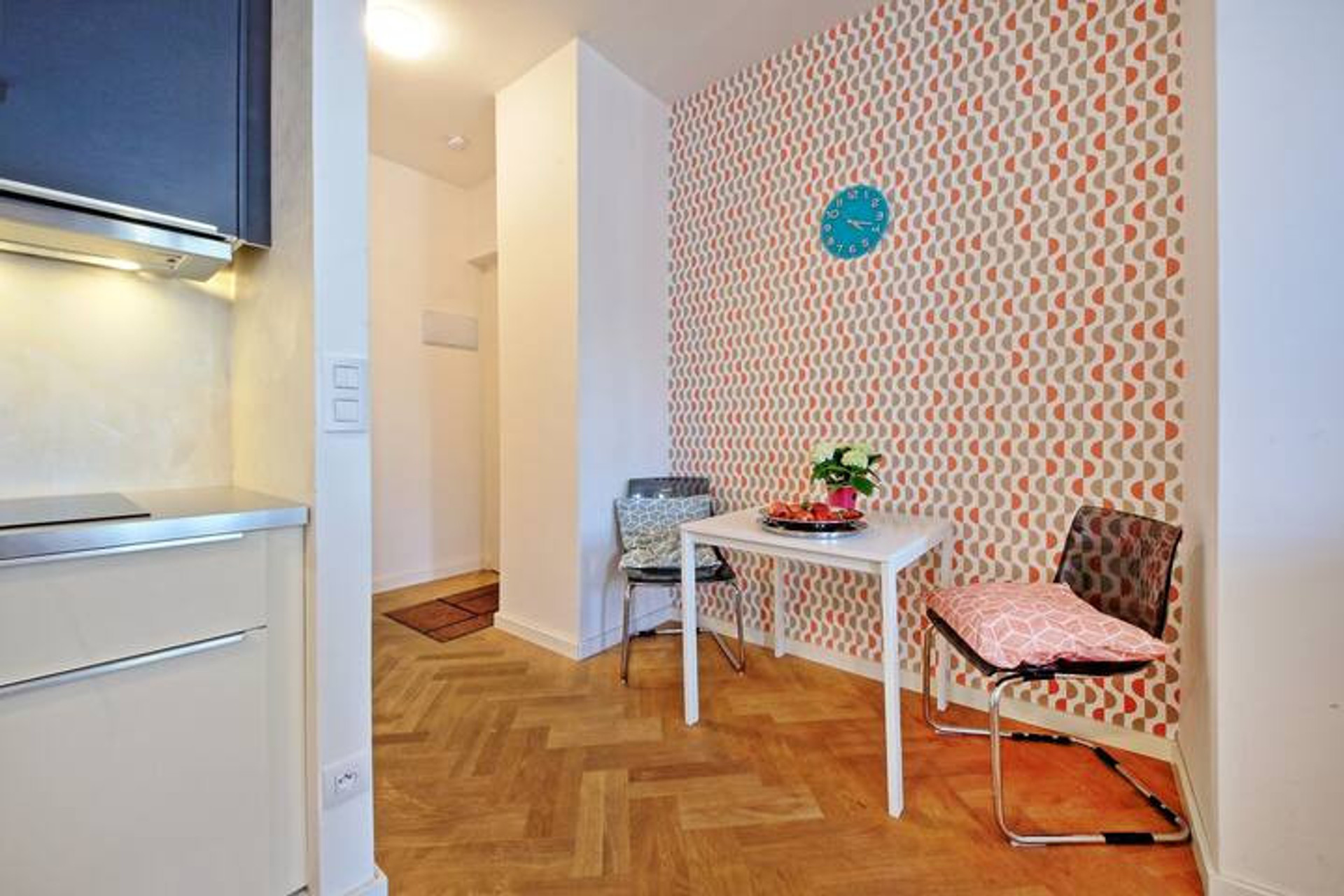 working place/dining area