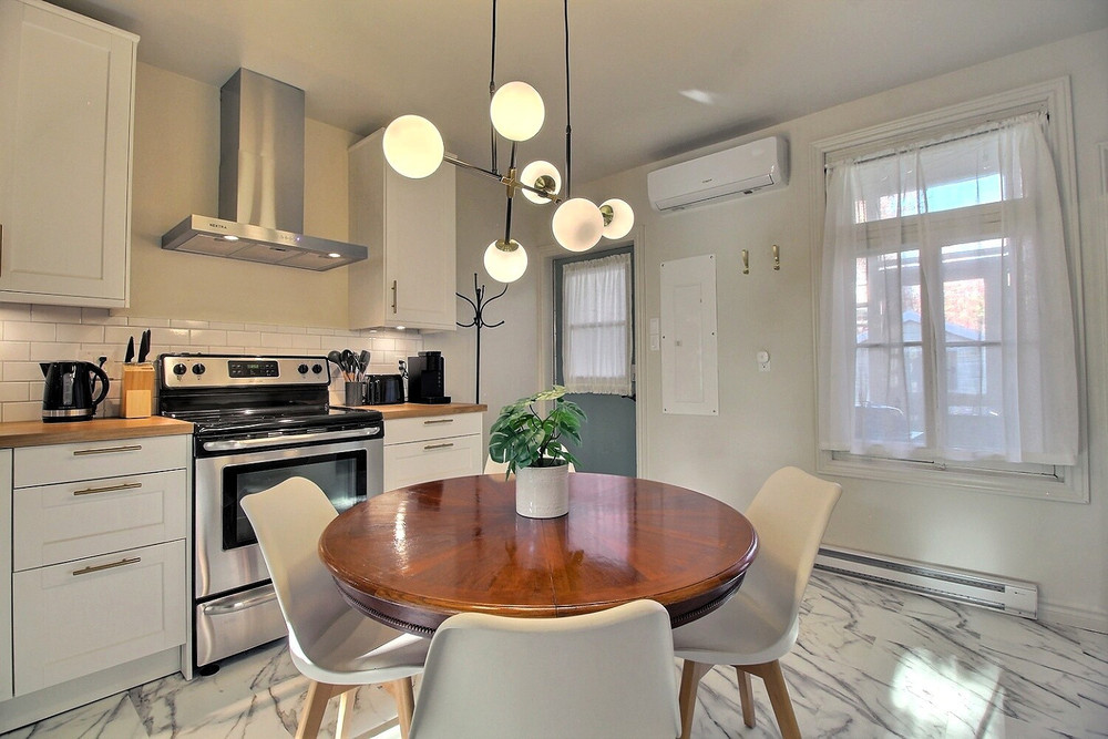 Renovated chic apartment with parking preview