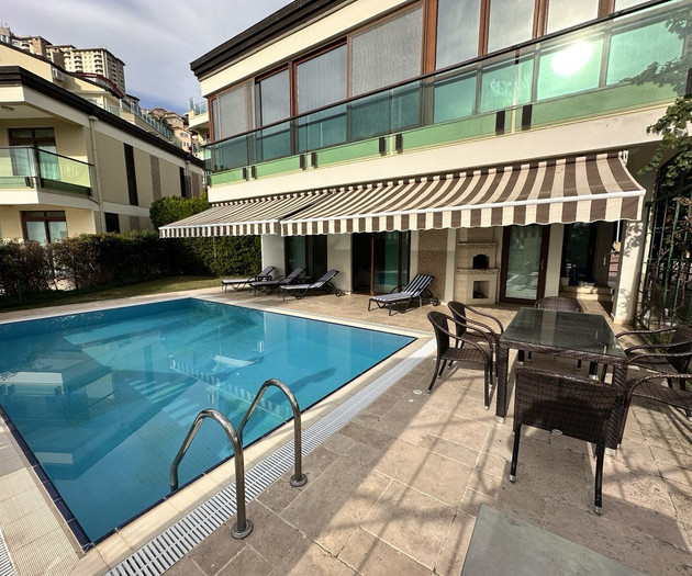 Spacious Villa with Beautiful View & Private Pool