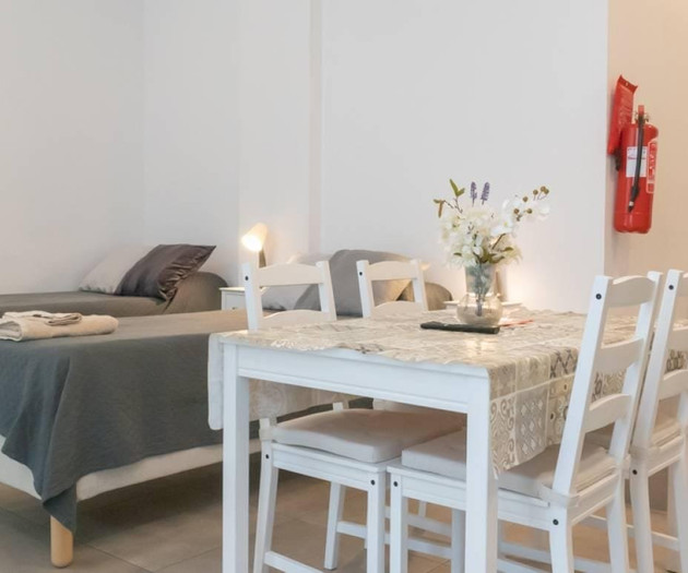 Bright & Cozy Studio near Atocha & Retiro