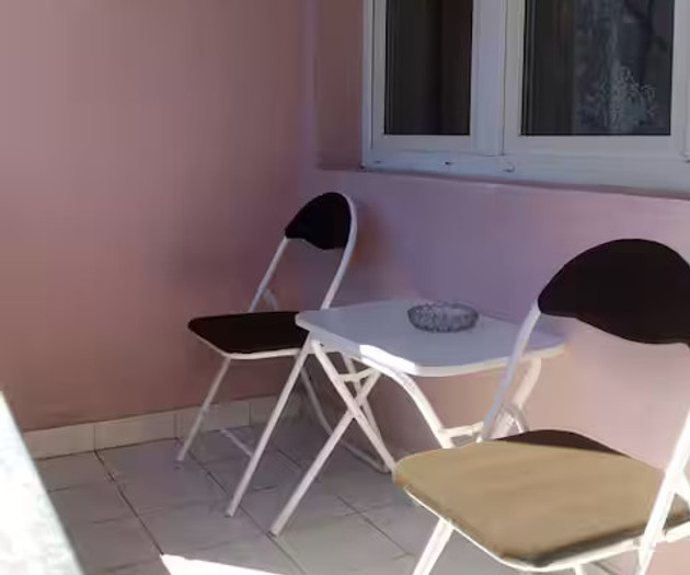 Sunny apartment in the city center