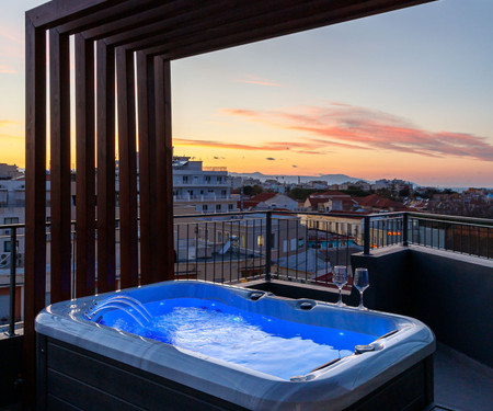 Anele Suites | Studio w/Jacuzzi & City View