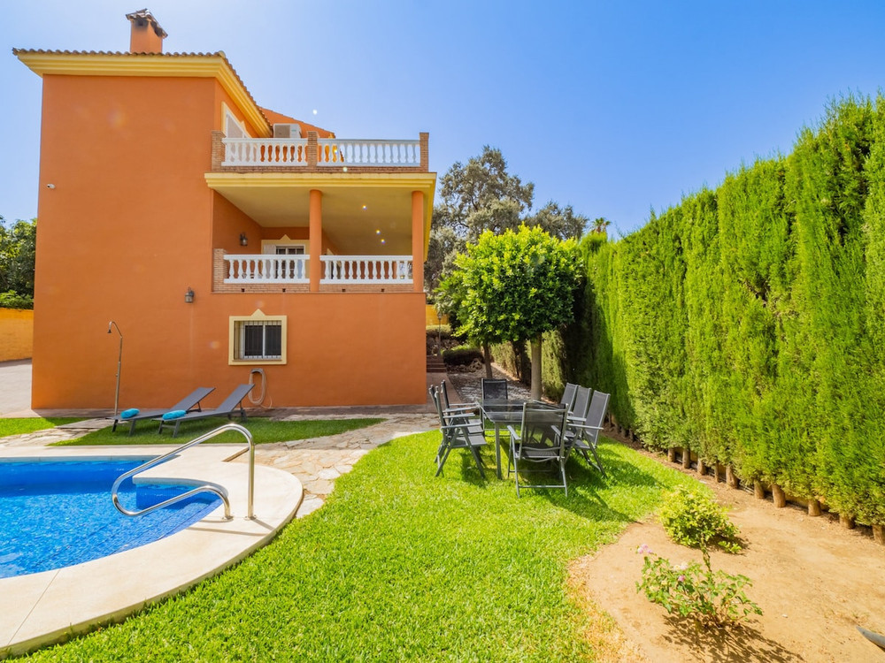 Cubo's Cicara Family Private Pool & Relax preview