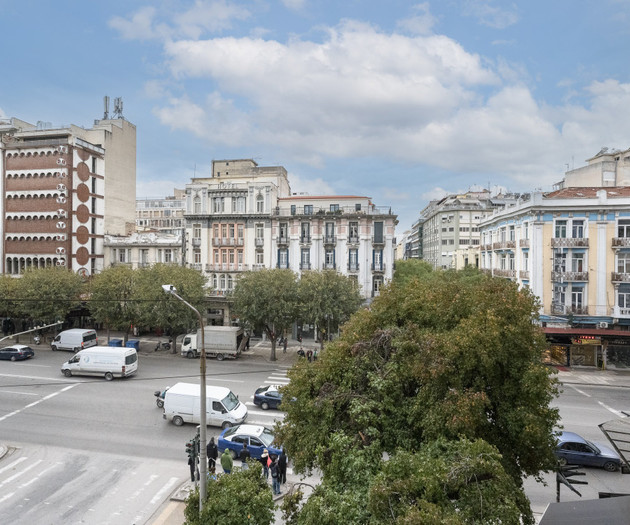 AnT-one Designer Neo-Classical Central Apartment