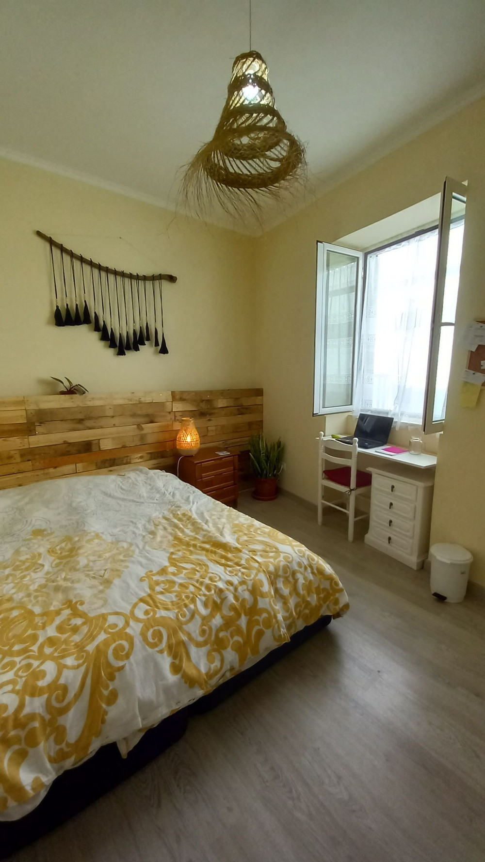 private room 10 minutes from old town preview