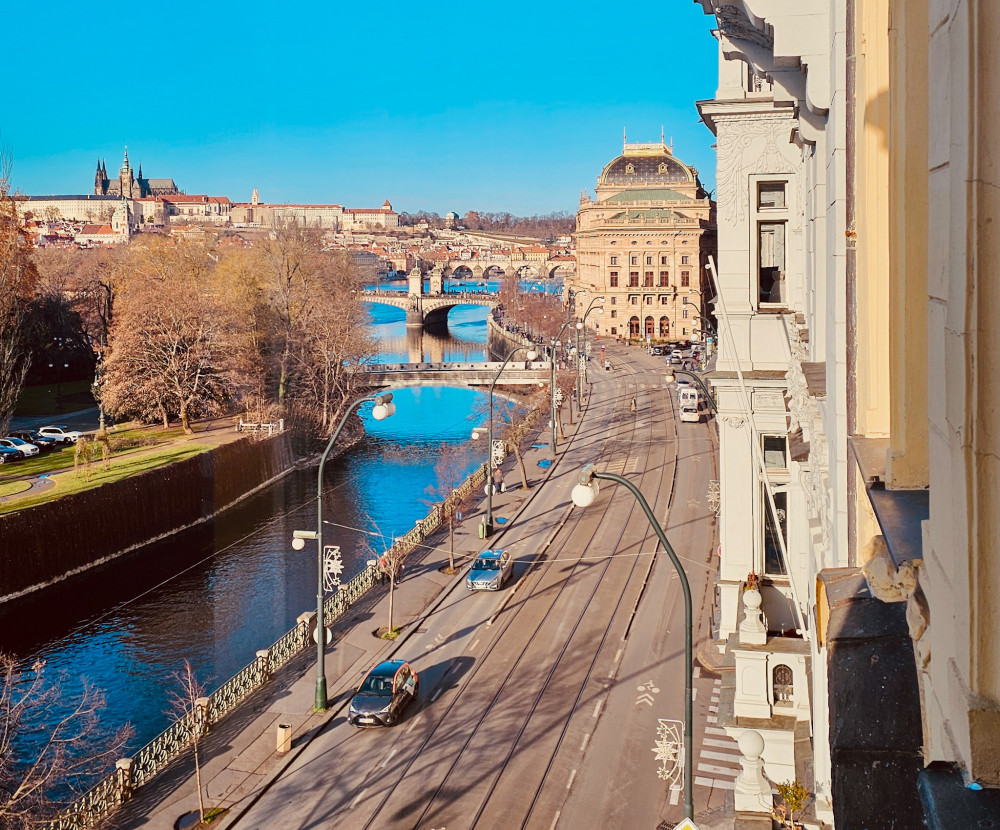Elegant Riverside Apartment - Prague Castle View preview
