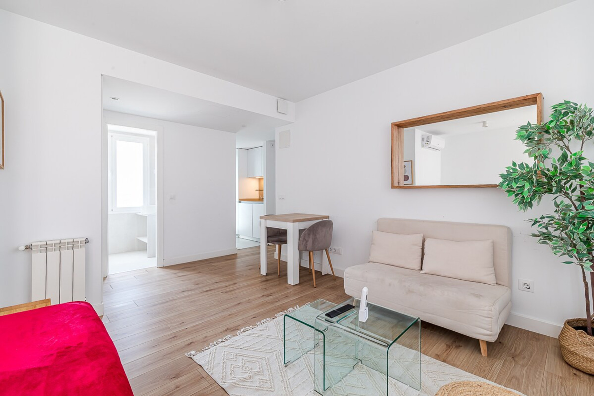 Living room image 3