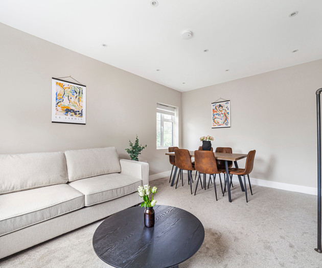 Trendy 2BR 1Bath Flat, 15 Min to Wembley, Sleeps 6