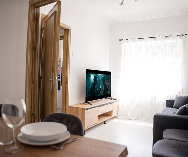 Comfortable and Bright Home Near Queluz Palace