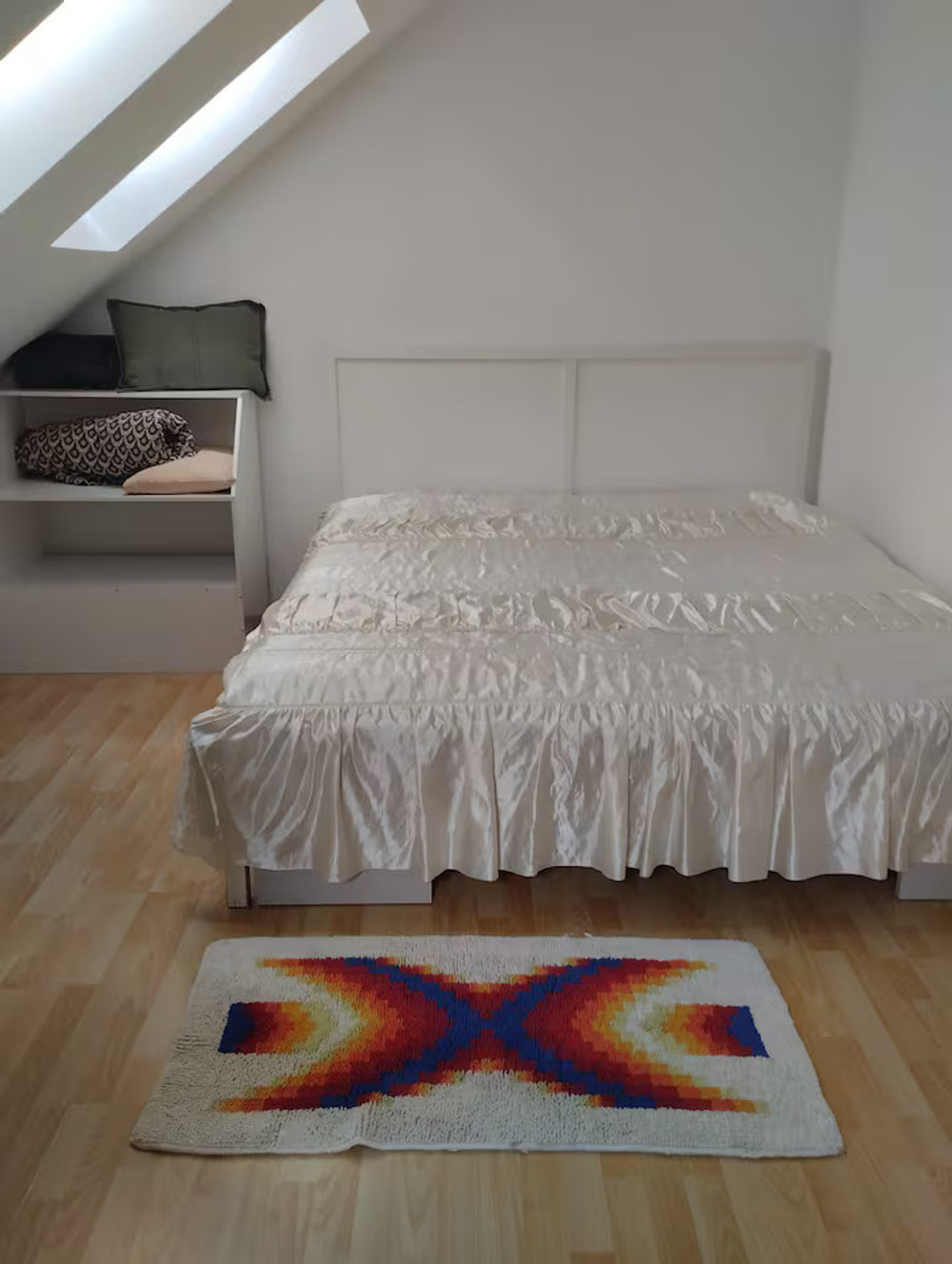 Large quiet flat near CVUT Mensa, Petrin & Strahov preview