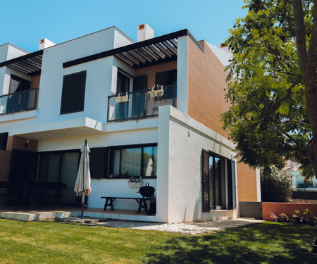 Casa Amor Jacaranda, Modern Vila w/Ocean View