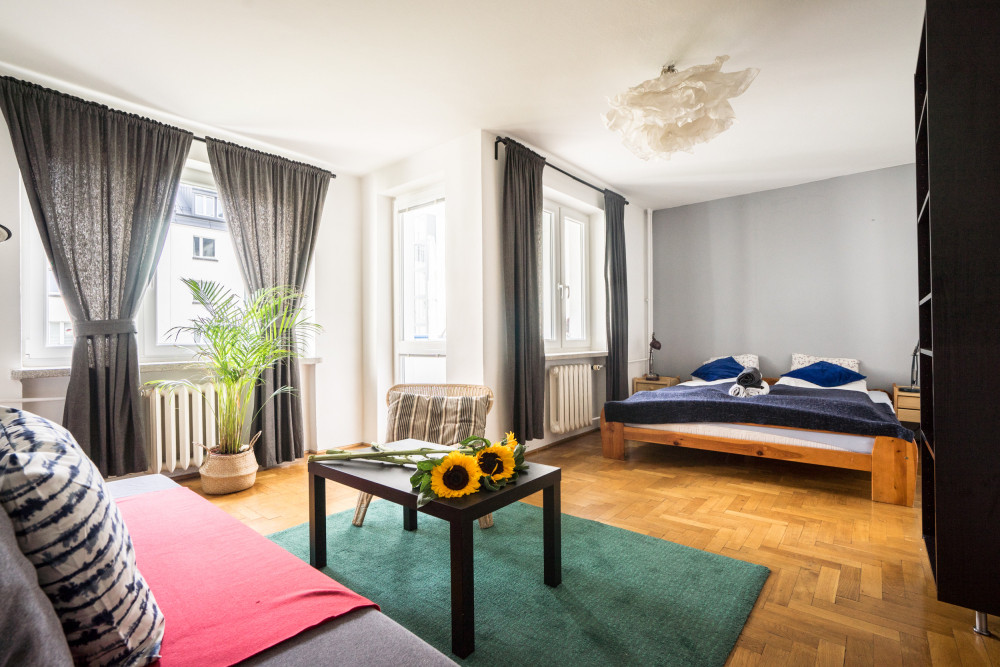 WARSAW CENTRAL 3 Bedroom Apartment | Poznańska preview