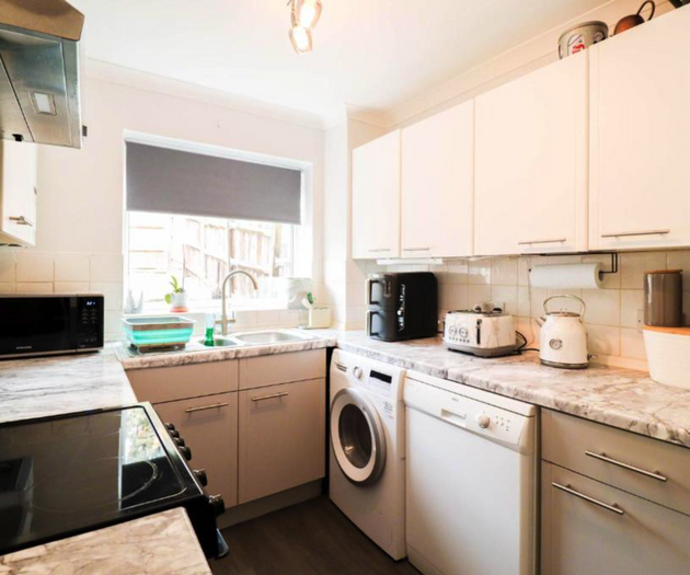Polperro House - 2BR with Free Parking, Garden