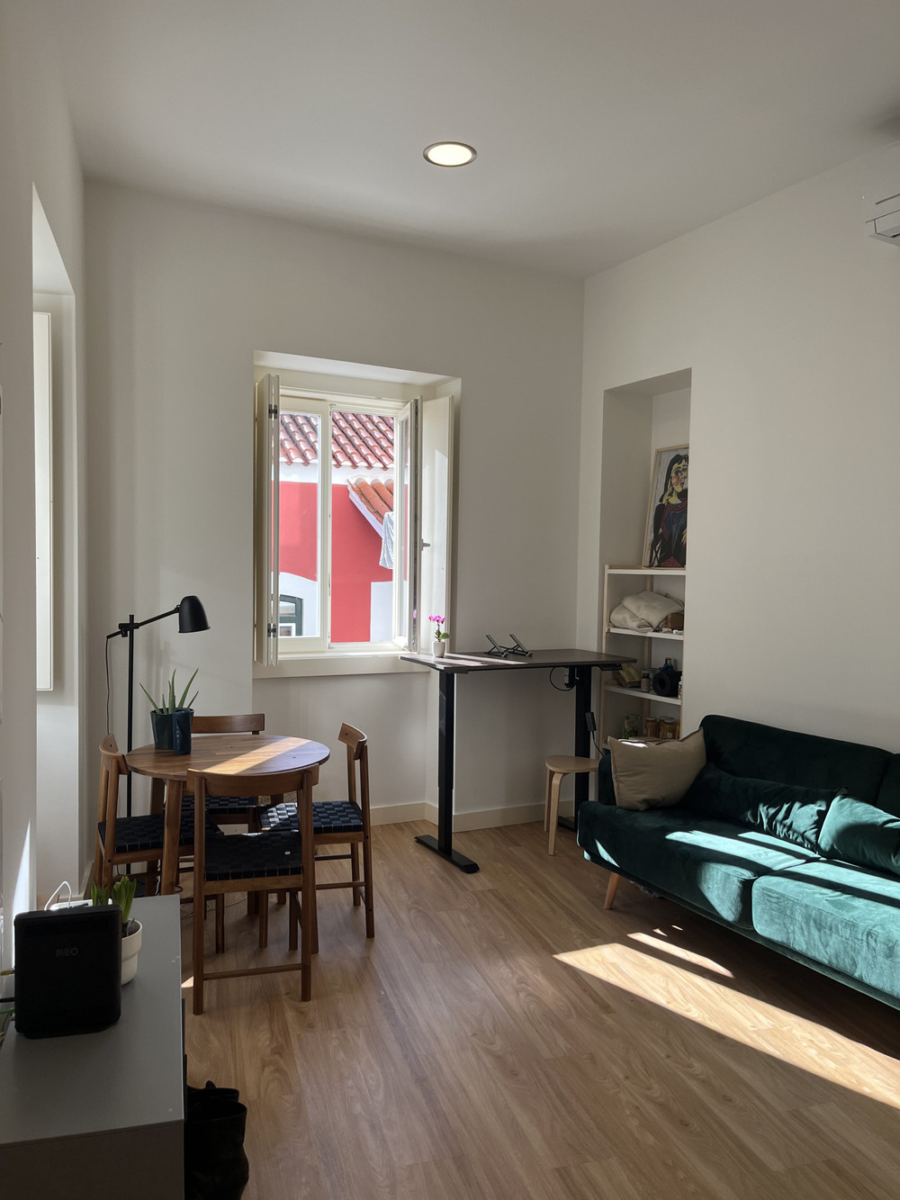 Sunny side apartment, quiet area preview